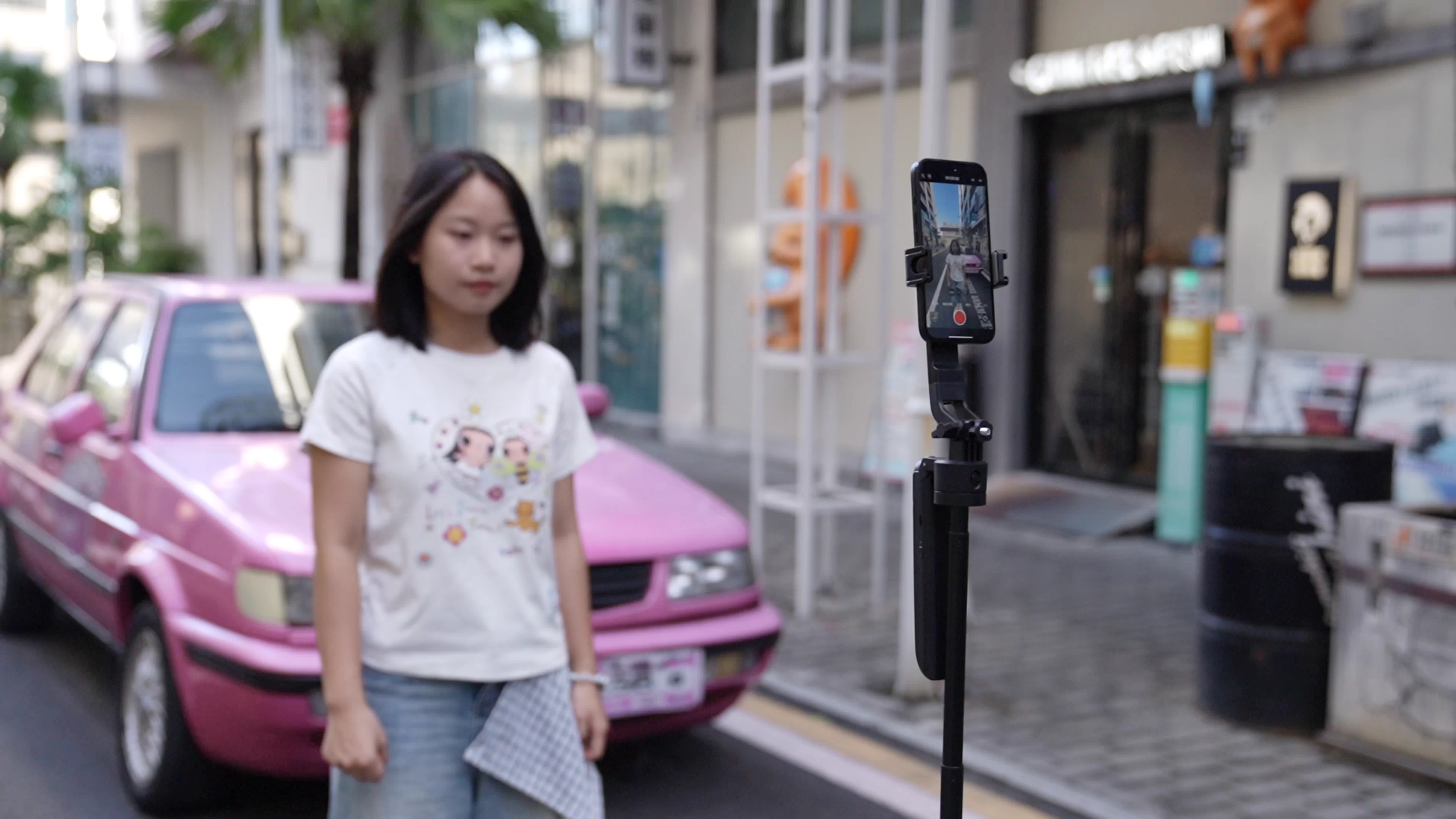 360°环绕跟拍，镜头始终在线