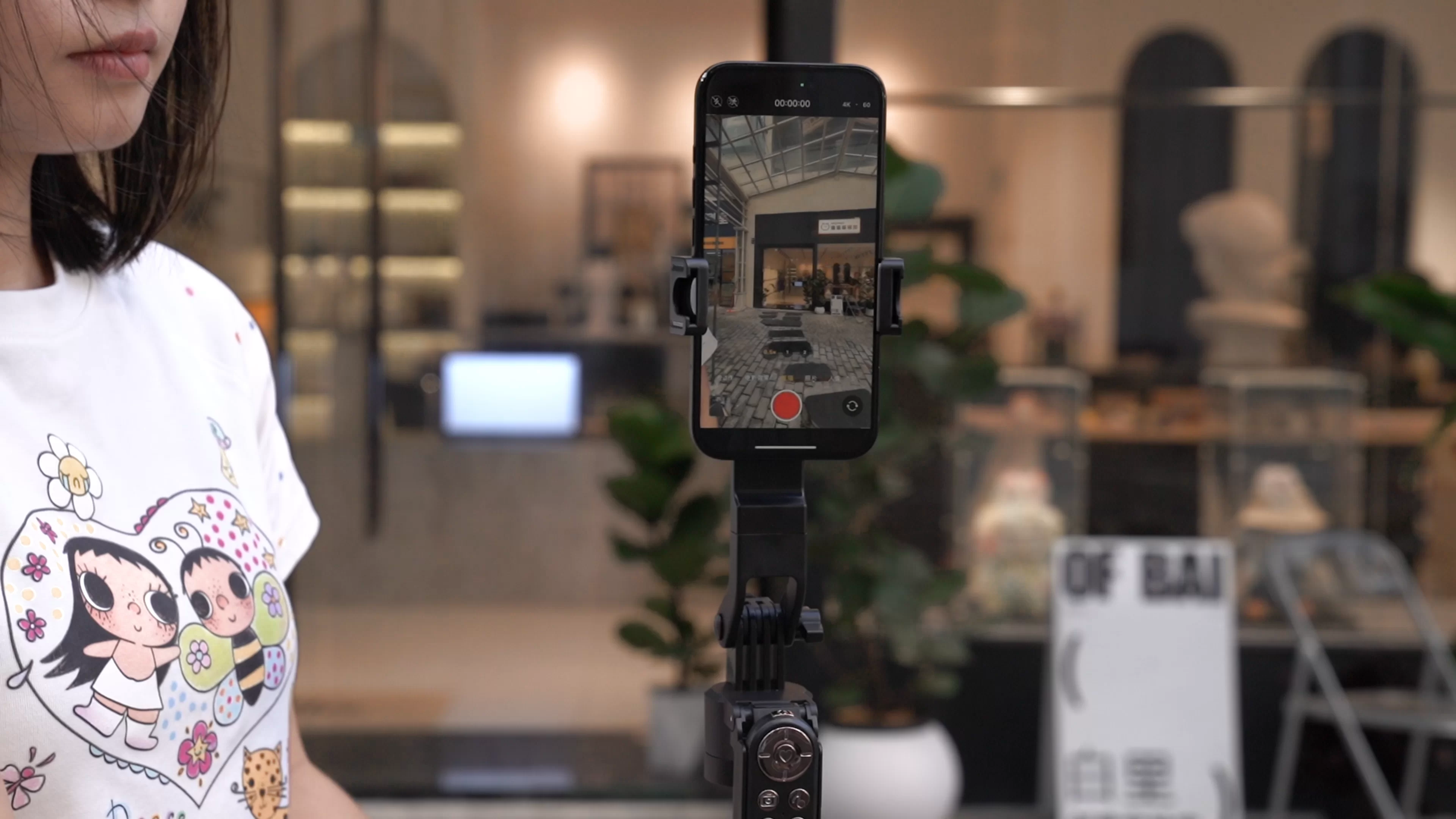 Seamless Front & Rear Camera Switching